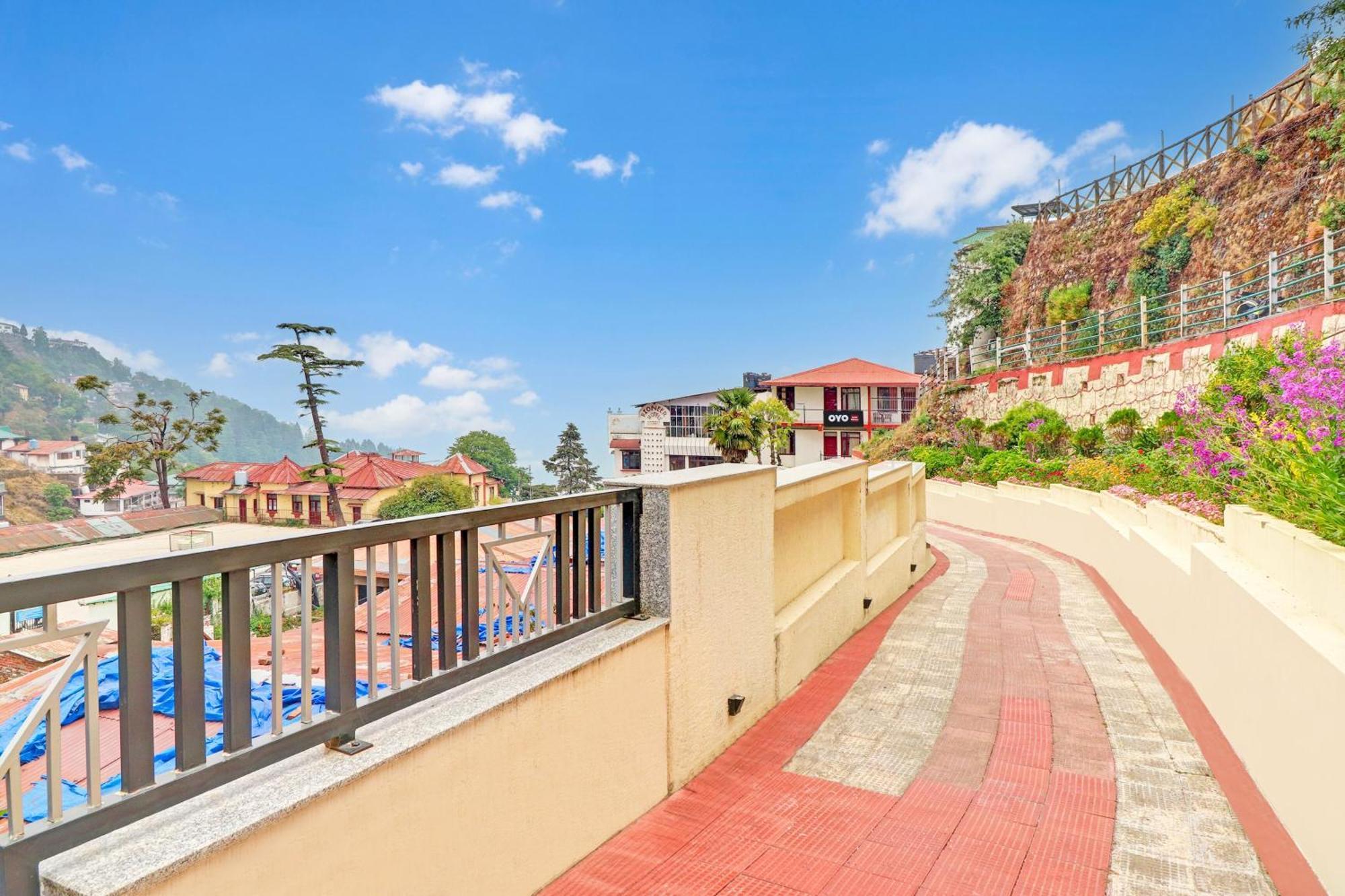 Super Collection O Pioneer Hotell Mussoorie Eksteriør bilde