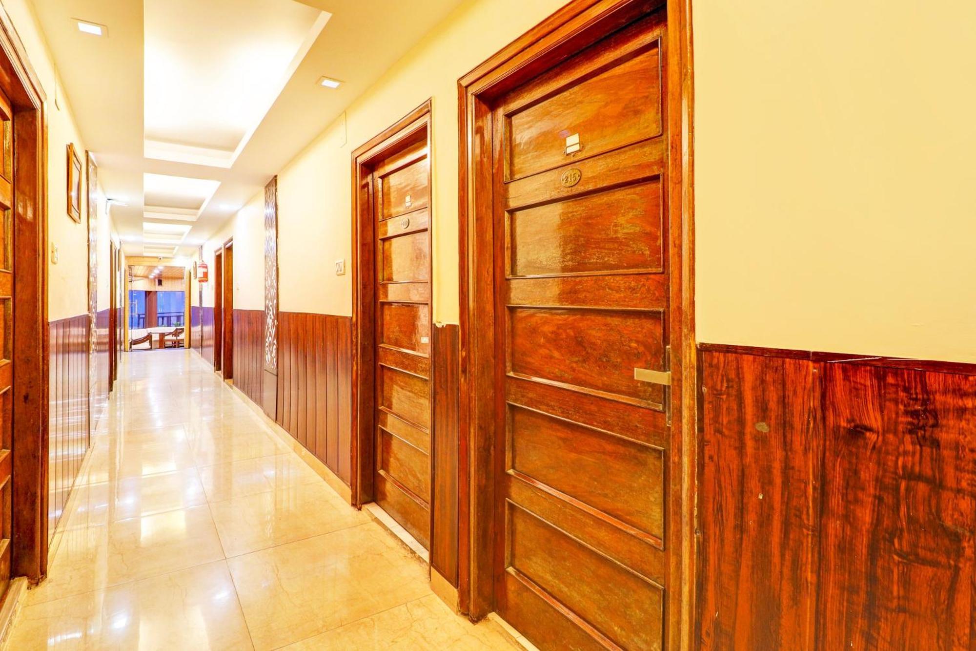 Super Collection O Pioneer Hotell Mussoorie Eksteriør bilde